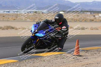 media/Dec-17-2022-SoCal Trackdays (Sat) [[224abd9271]]/Turn 9 Inside (1pm)/